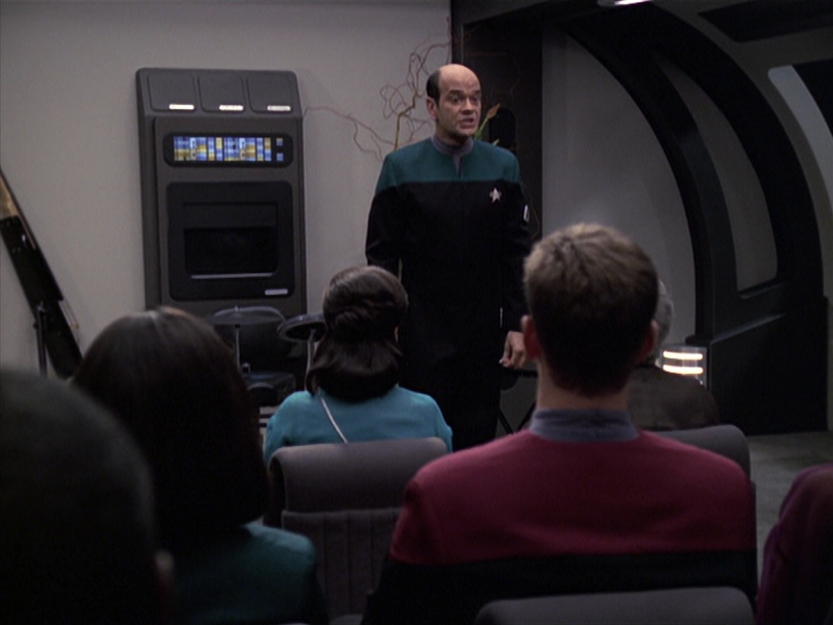 extant_StarTrek_VOY_6x13-Virtuoso_00850.jpg