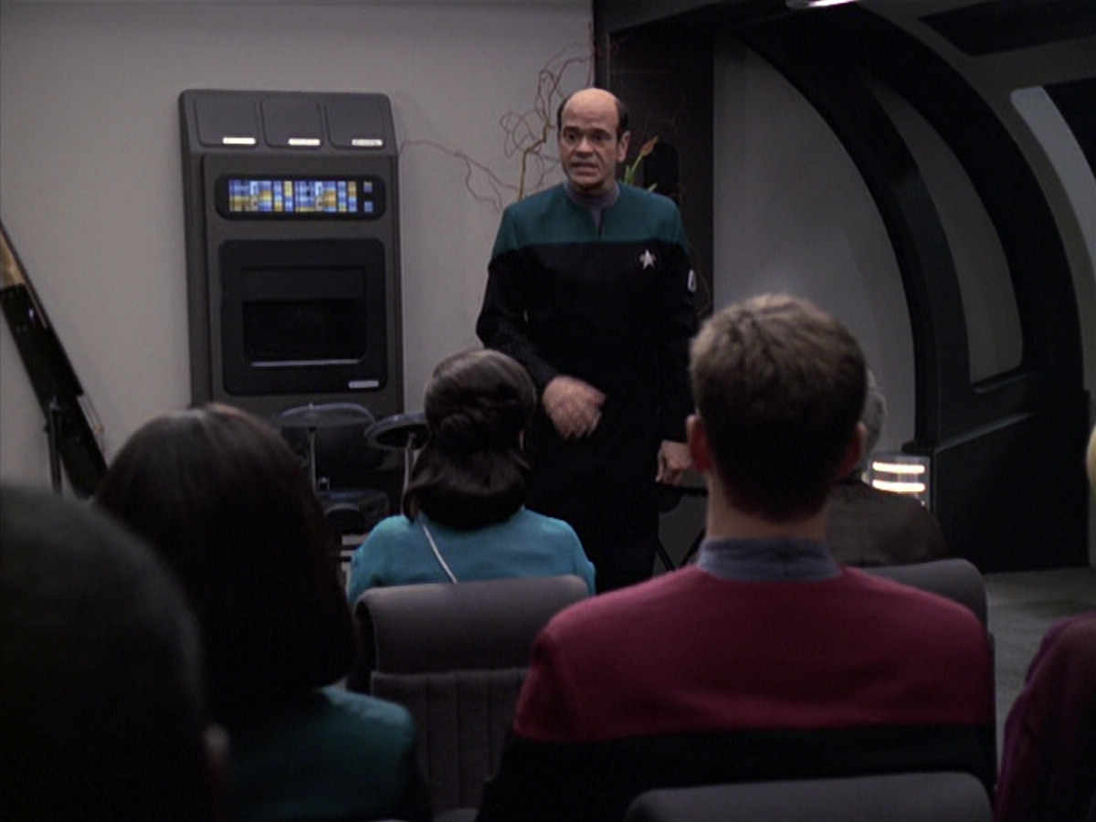 extant_StarTrek_VOY_6x13-Virtuoso_00851.jpg