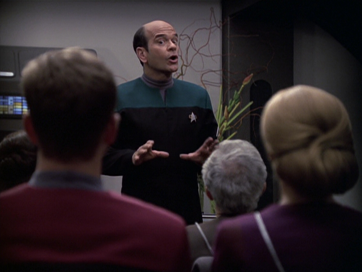 extant_StarTrek_VOY_6x13-Virtuoso_00858.jpg