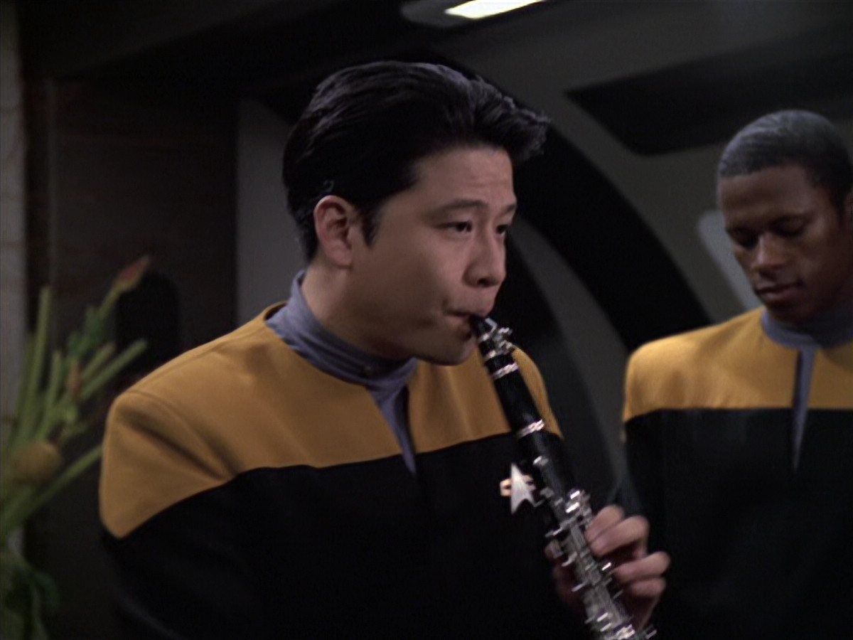 extant_StarTrek_VOY_6x13-Virtuoso_00908.jpg