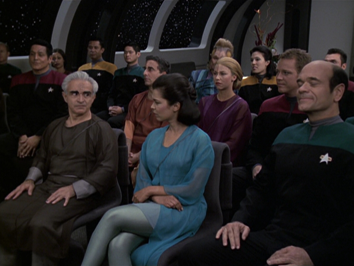 extant_StarTrek_VOY_6x13-Virtuoso_00912.jpg