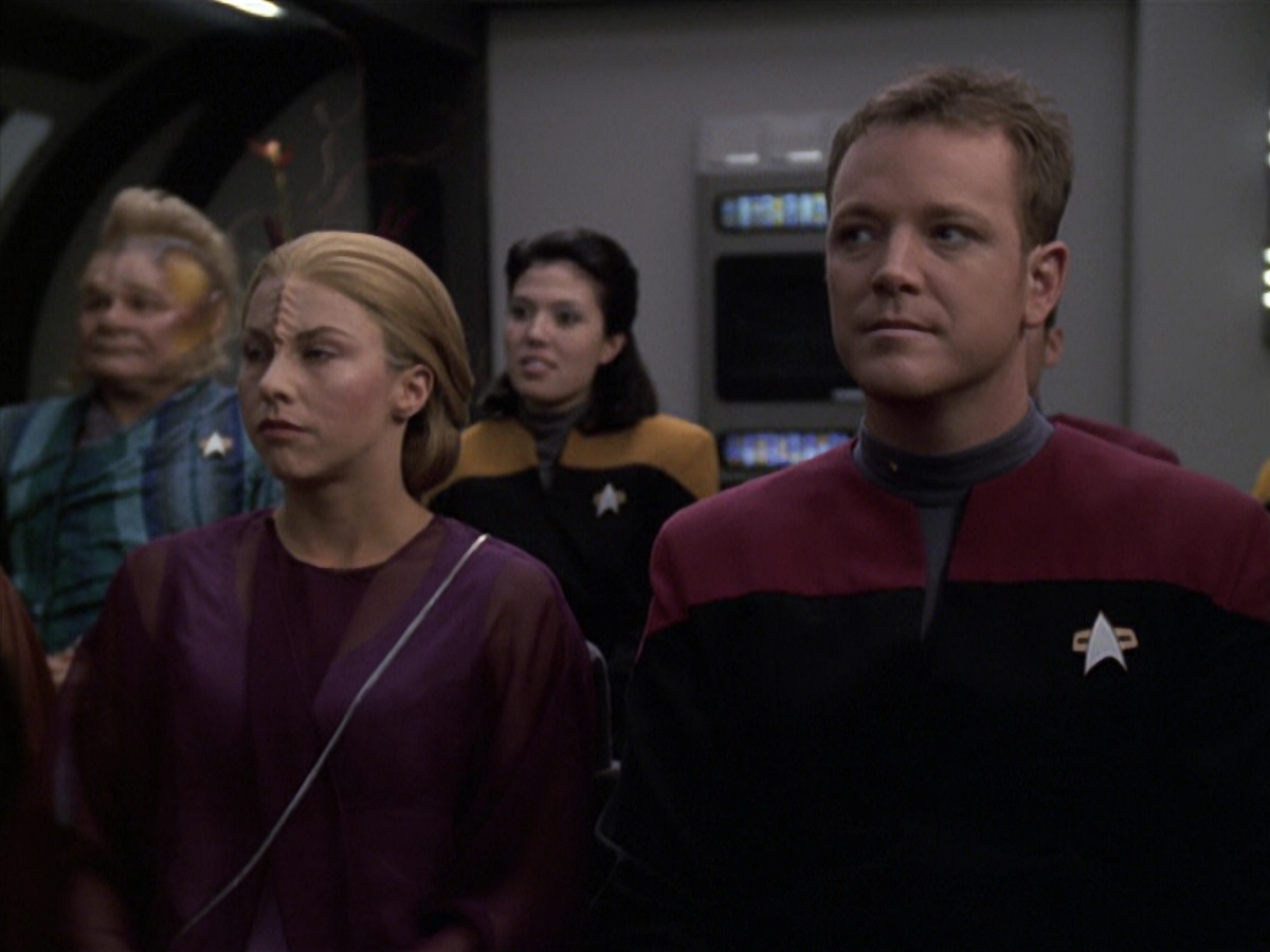 extant_StarTrek_VOY_6x13-Virtuoso_00922.jpg