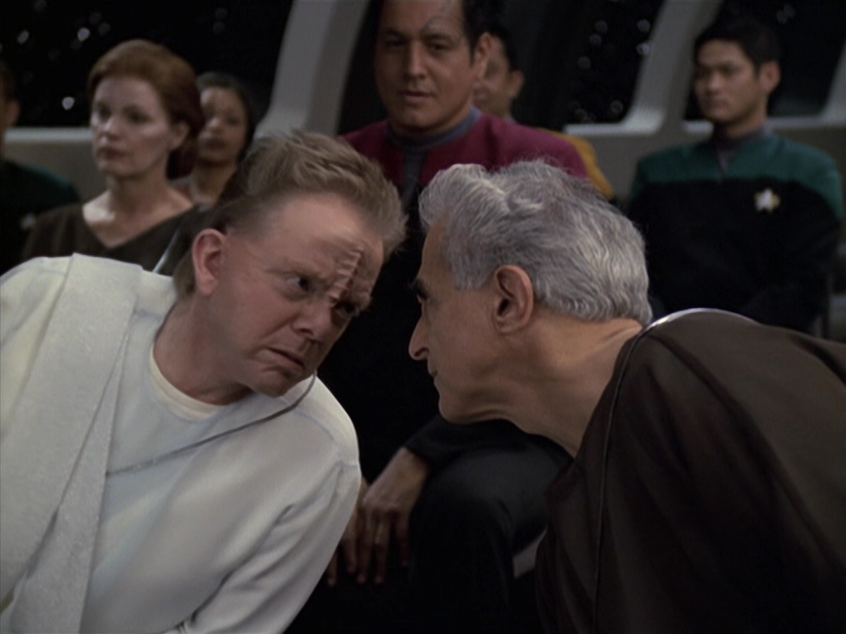 extant_StarTrek_VOY_6x13-Virtuoso_00929.jpg