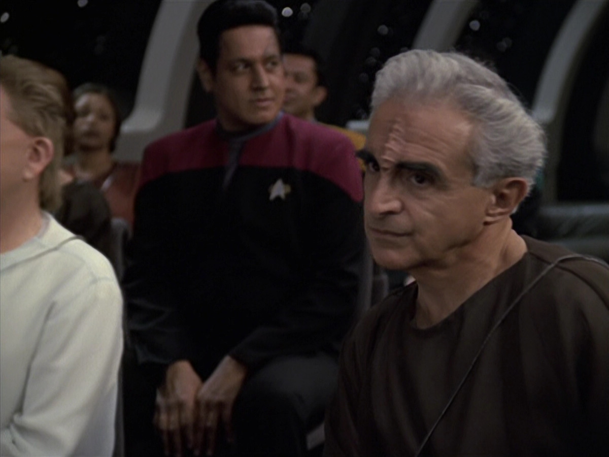 extant_StarTrek_VOY_6x13-Virtuoso_00931.jpg