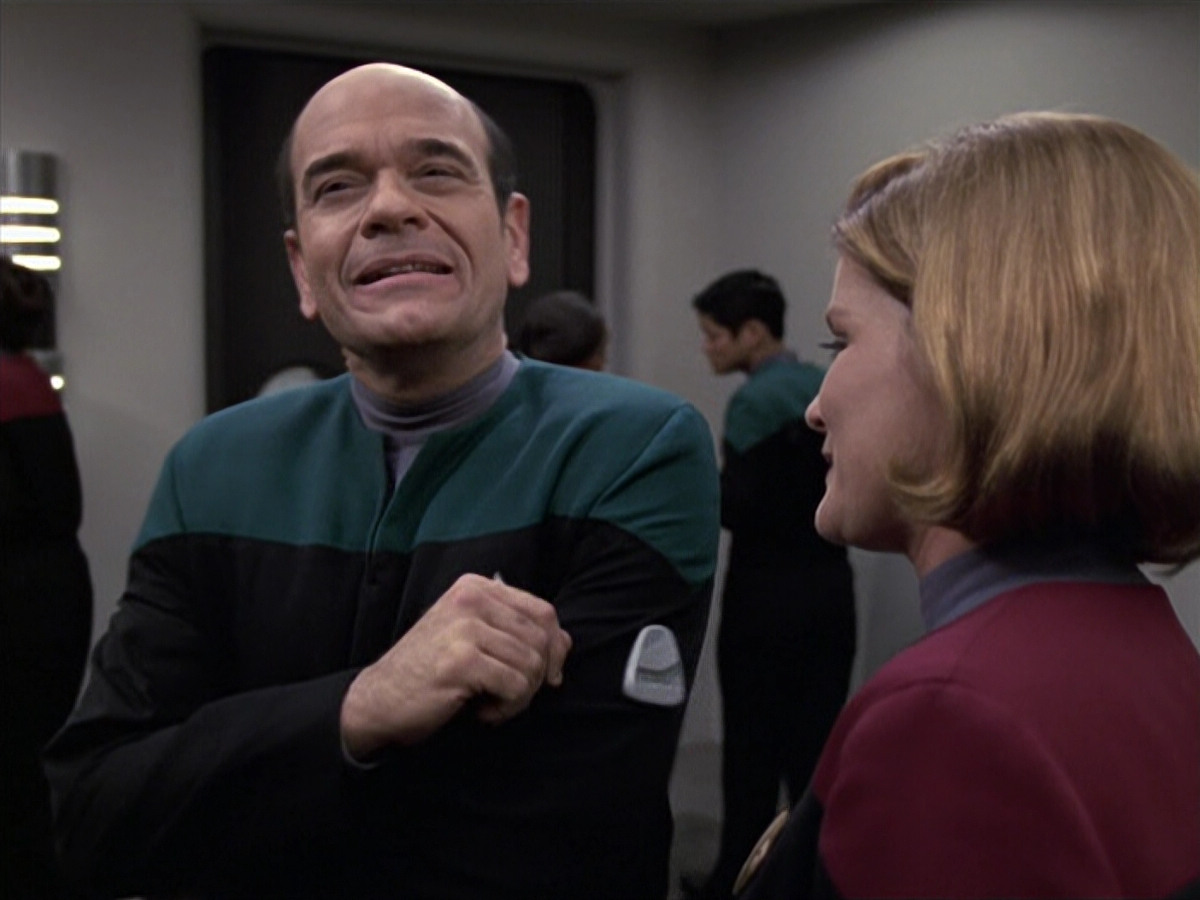 extant_StarTrek_VOY_6x13-Virtuoso_01068.jpg
