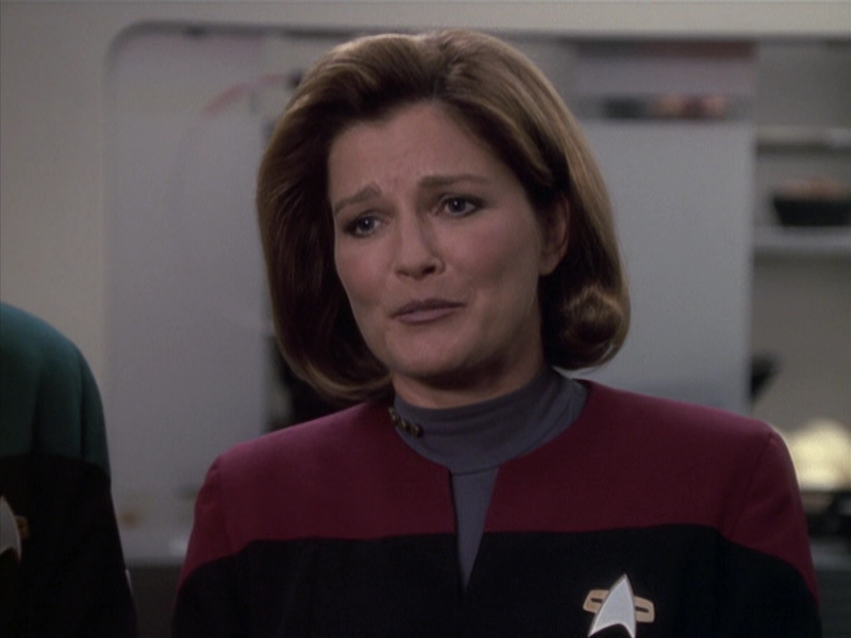 extant_StarTrek_VOY_6x13-Virtuoso_01107.jpg
