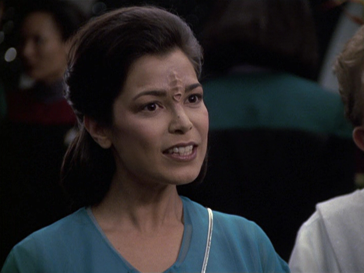 extant_StarTrek_VOY_6x13-Virtuoso_01118.jpg