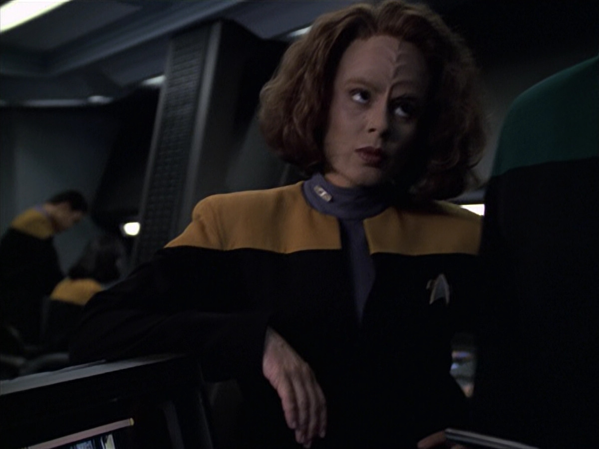 extant_StarTrek_VOY_6x13-Virtuoso_01150.jpg
