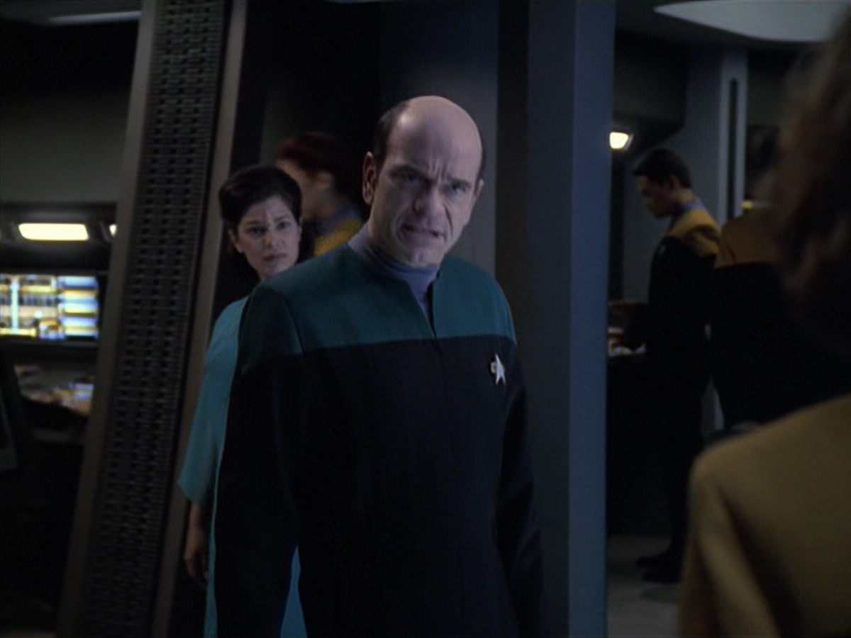 extant_StarTrek_VOY_6x13-Virtuoso_01219.jpg