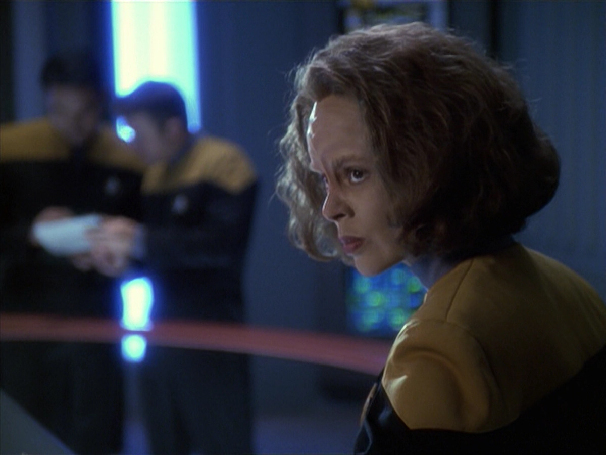 extant_StarTrek_VOY_6x13-Virtuoso_01242.jpg
