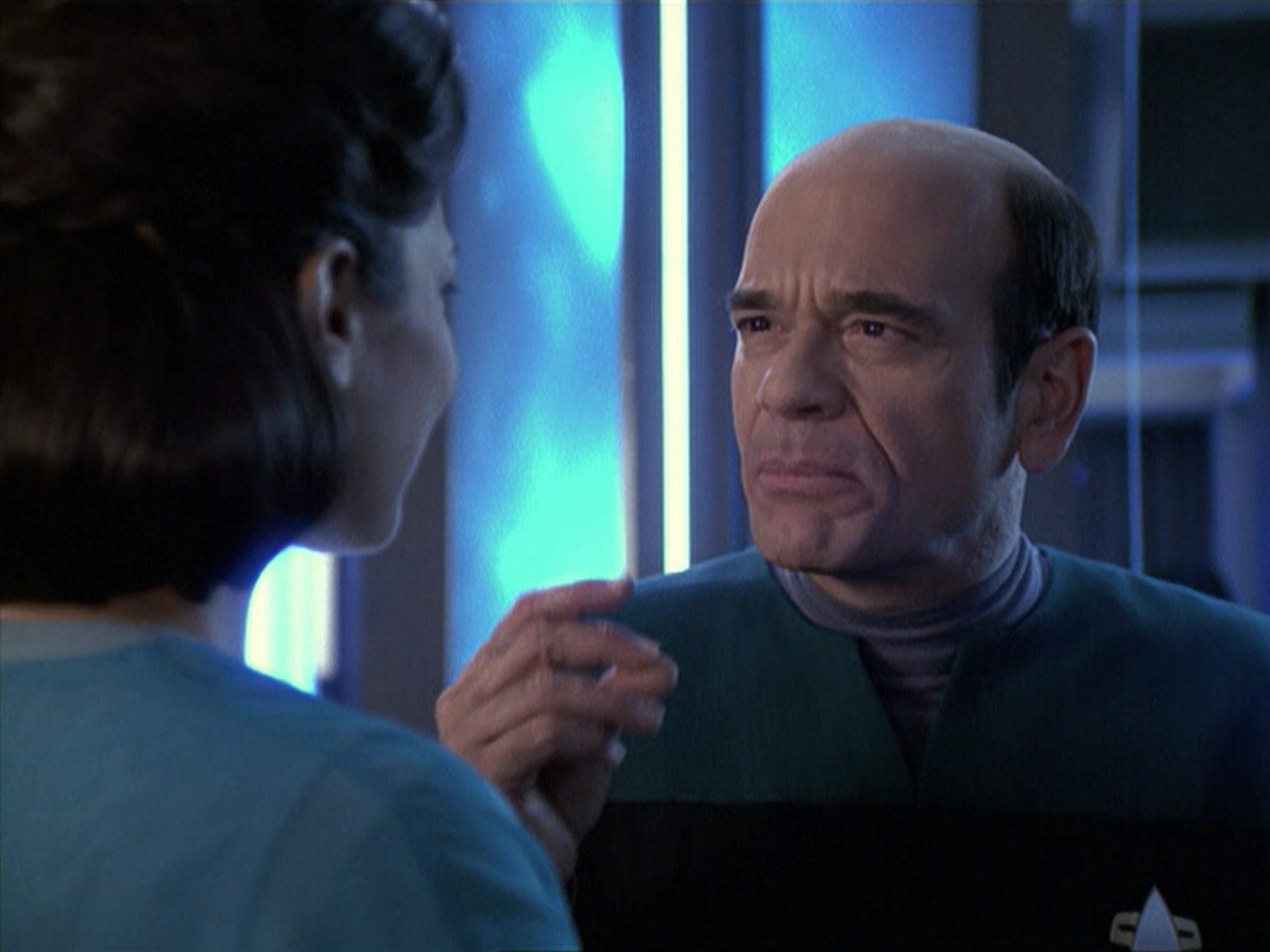 extant_StarTrek_VOY_6x13-Virtuoso_01256.jpg