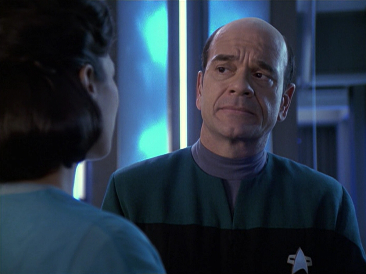 extant_StarTrek_VOY_6x13-Virtuoso_01281.jpg