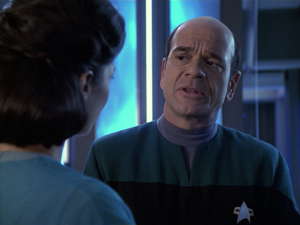 extant_StarTrek_VOY_6x13-Virtuoso_01285.jpg