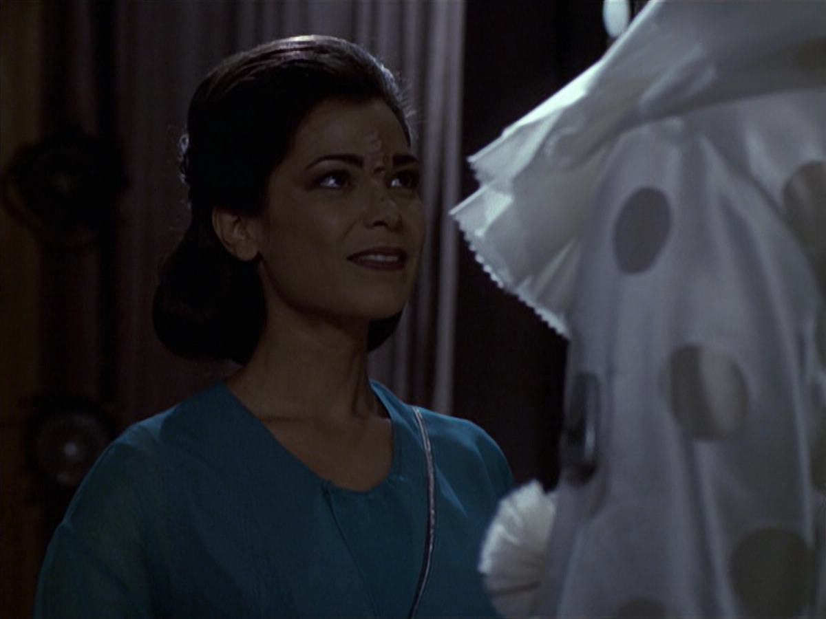 extant_StarTrek_VOY_6x13-Virtuoso_01356.jpg