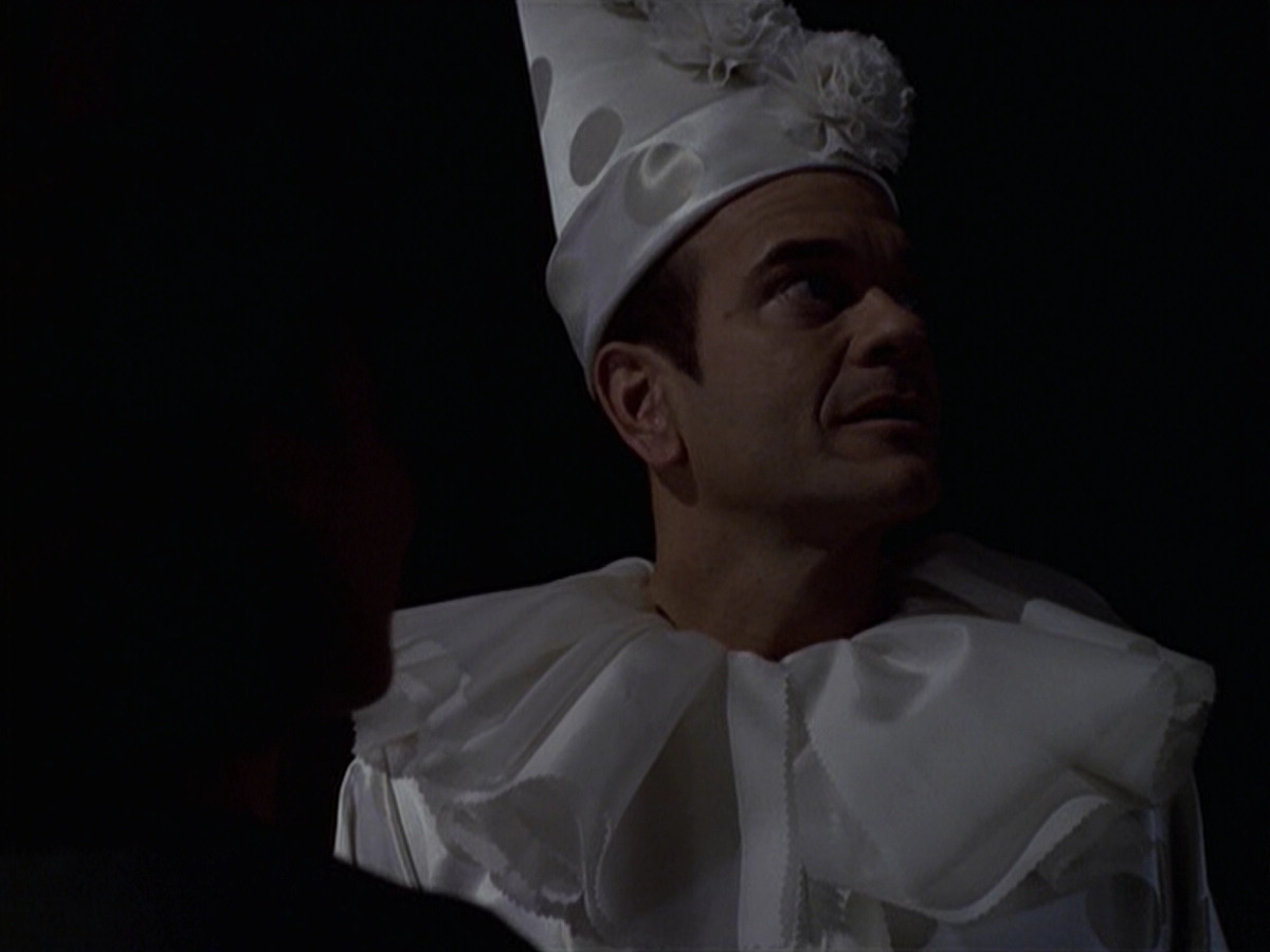 extant_StarTrek_VOY_6x13-Virtuoso_01359.jpg