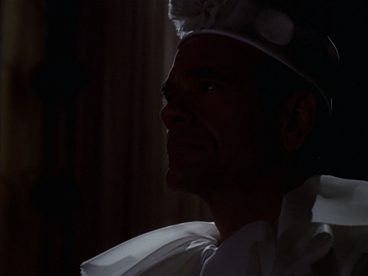 extant_StarTrek_VOY_6x13-Virtuoso_01371.jpg