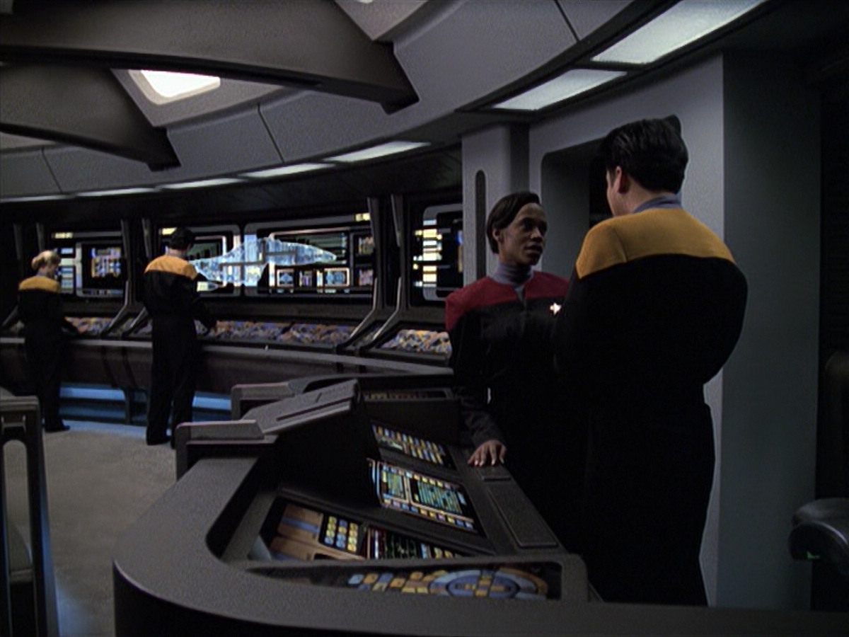 extant_StarTrek_VOY_6x13-Virtuoso_01422.jpg