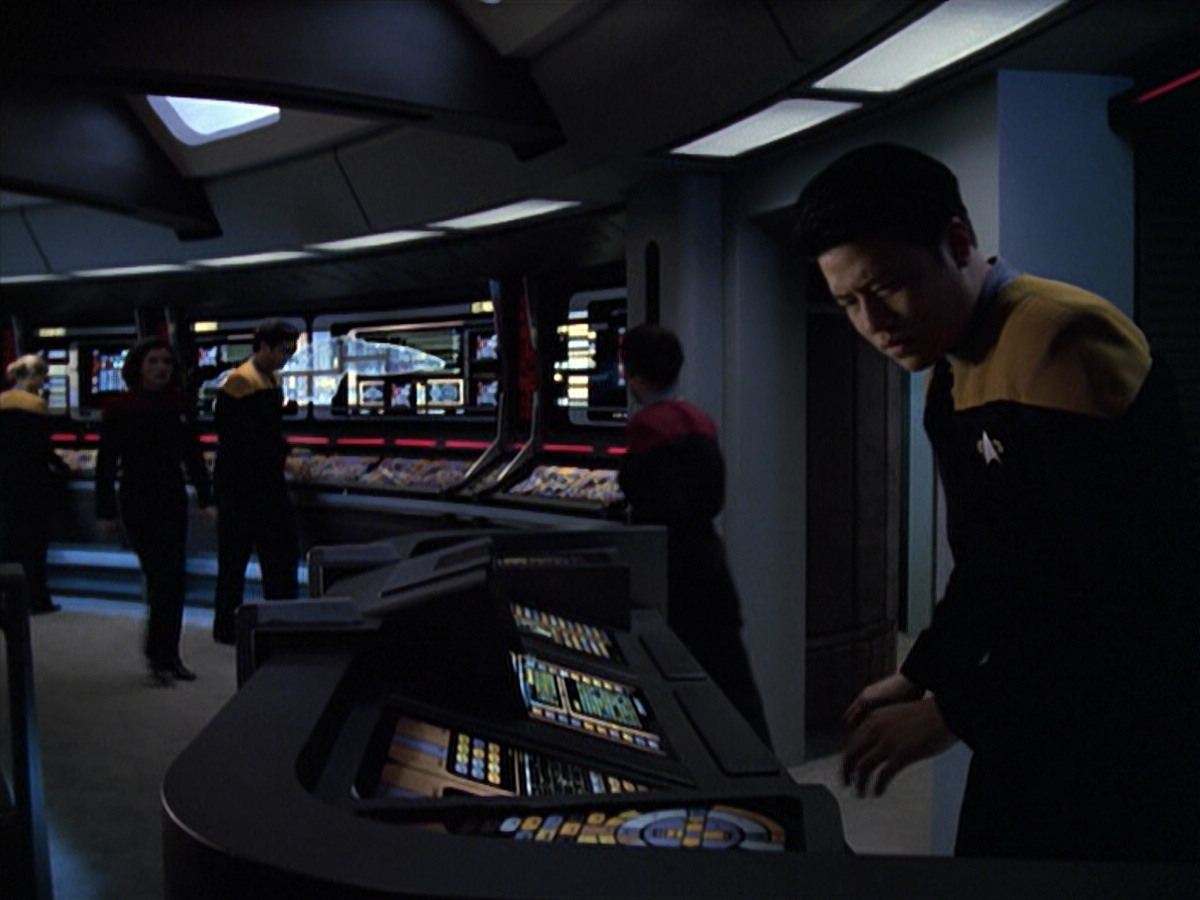 extant_StarTrek_VOY_6x13-Virtuoso_01425.jpg