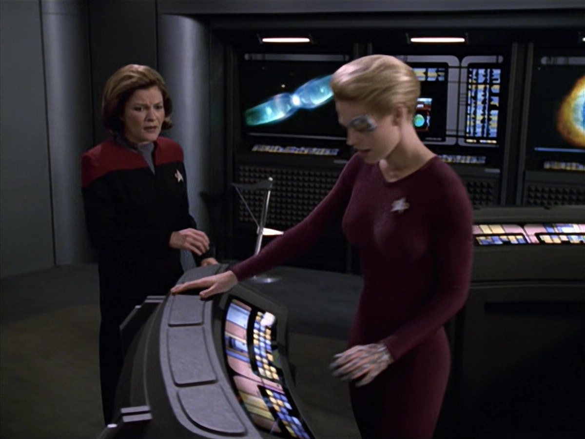 extant_StarTrek_VOY_6x13-Virtuoso_01462.jpg