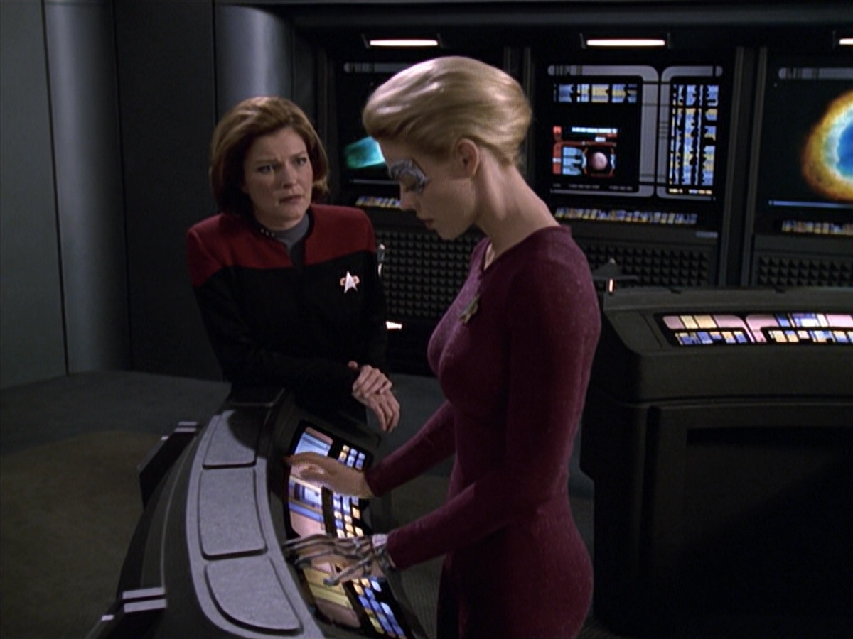 extant_StarTrek_VOY_6x13-Virtuoso_01465.jpg