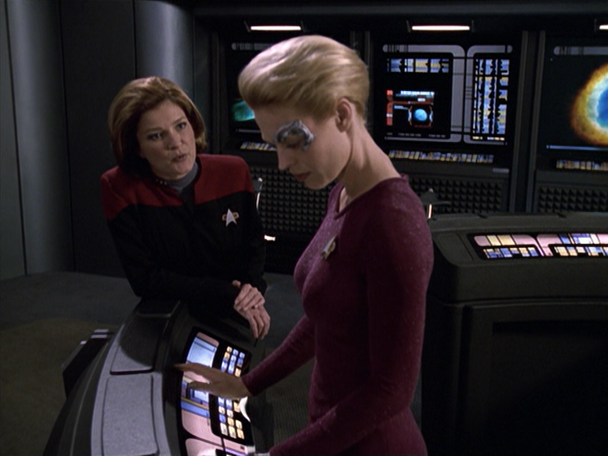 extant_StarTrek_VOY_6x13-Virtuoso_01468.jpg