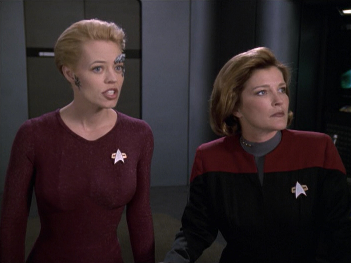 extant_StarTrek_VOY_6x13-Virtuoso_01569.jpg