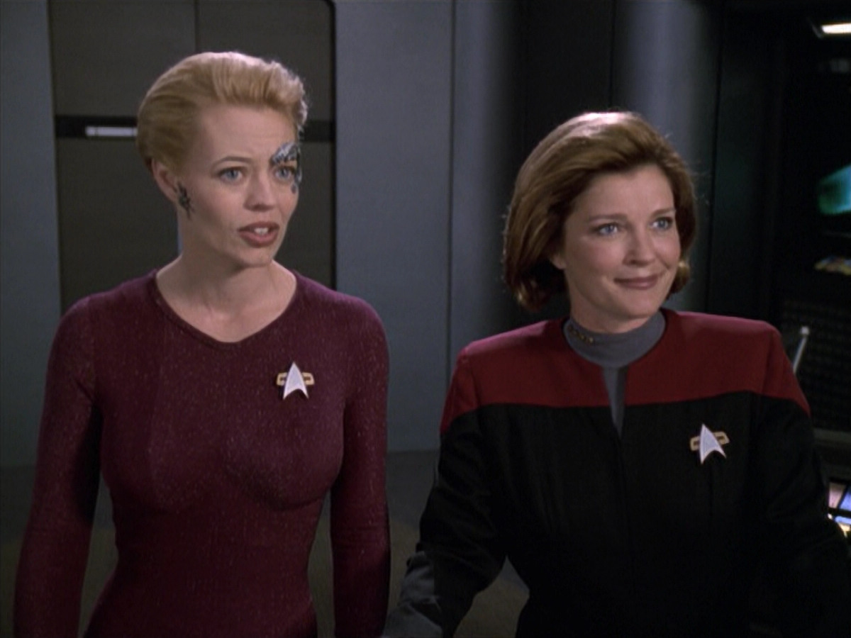 extant_StarTrek_VOY_6x13-Virtuoso_01575.jpg