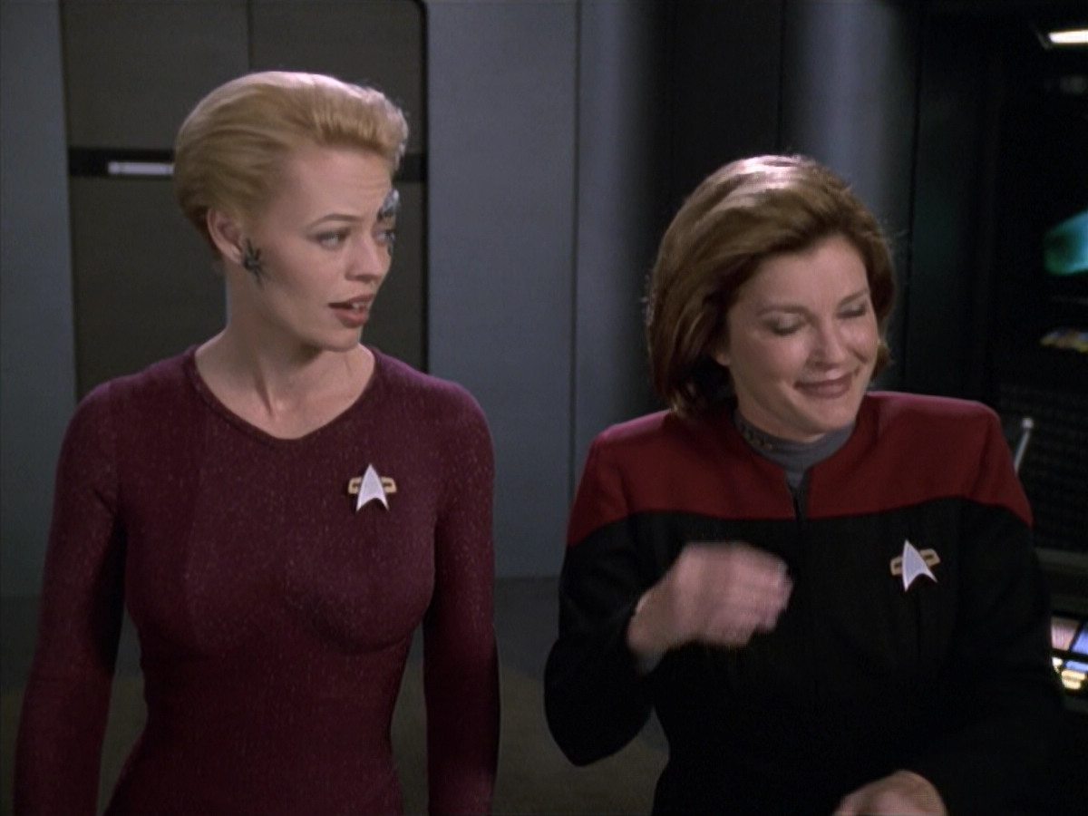 extant_StarTrek_VOY_6x13-Virtuoso_01576.jpg