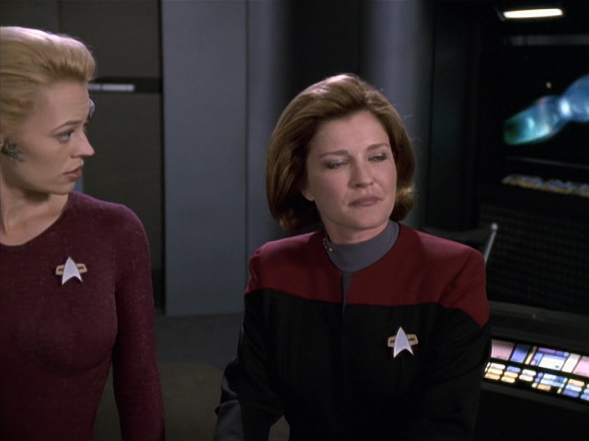 extant_StarTrek_VOY_6x13-Virtuoso_01589.jpg