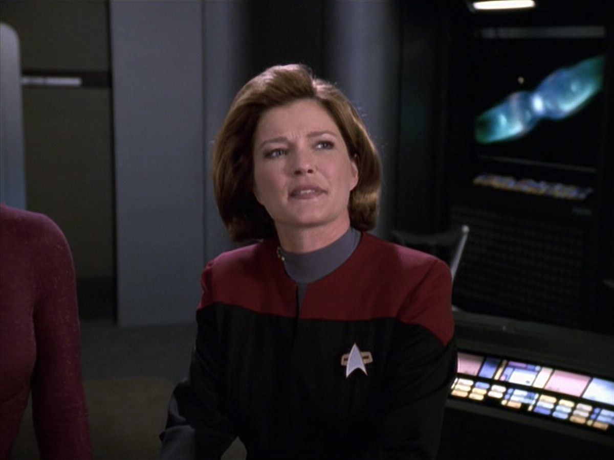 extant_StarTrek_VOY_6x13-Virtuoso_01592.jpg