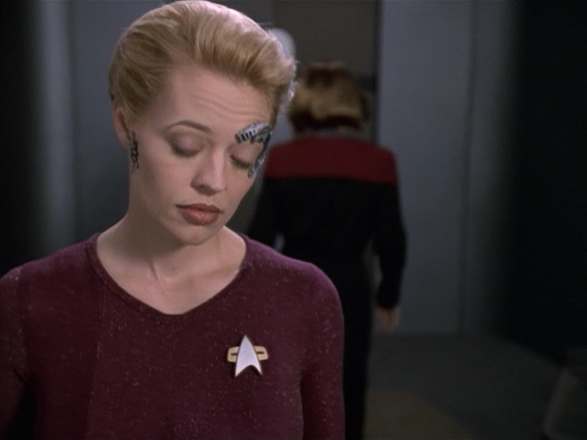 extant_StarTrek_VOY_6x13-Virtuoso_01607.jpg