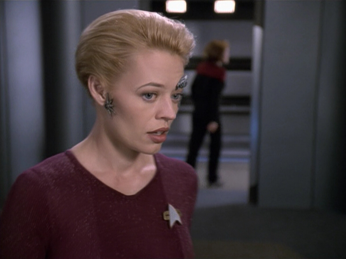 extant_StarTrek_VOY_6x13-Virtuoso_01620.jpg