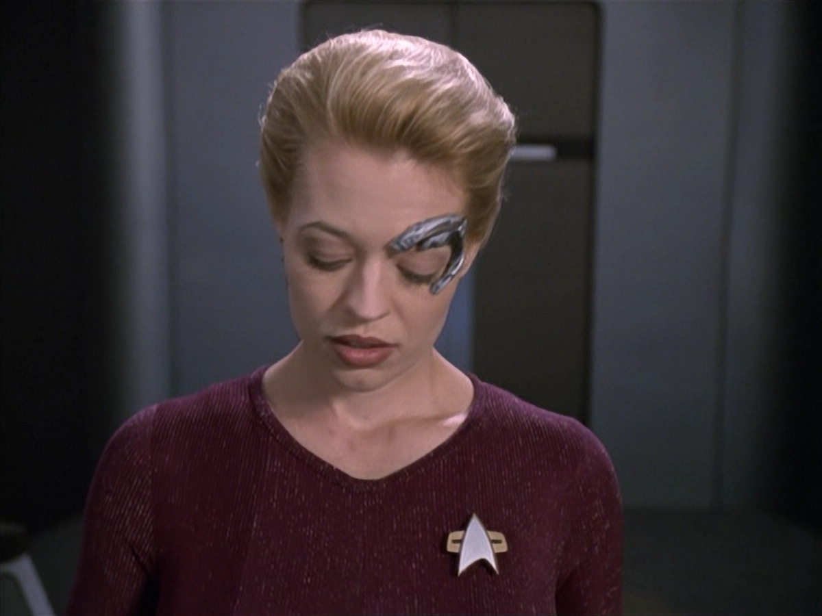 extant_StarTrek_VOY_6x13-Virtuoso_01622.jpg