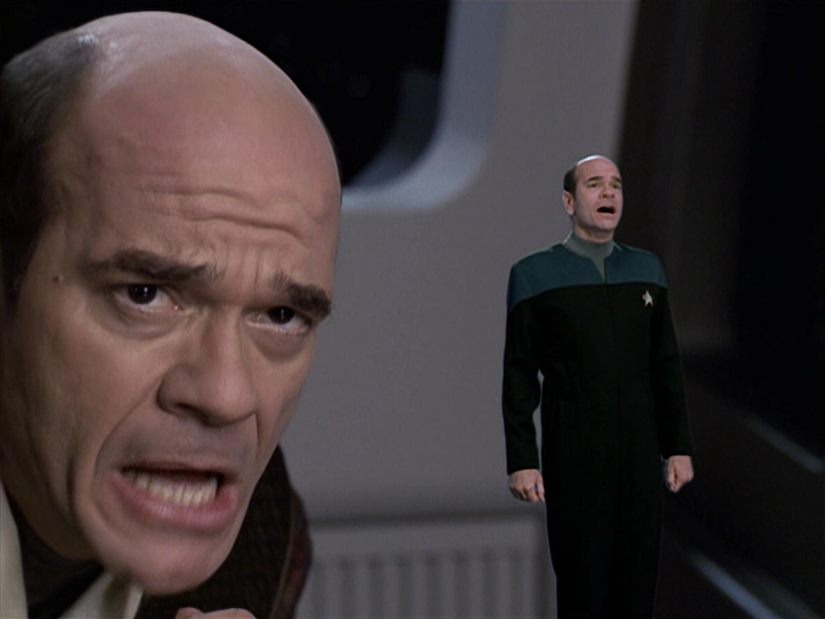 extant_StarTrek_VOY_6x13-Virtuoso_01680.jpg