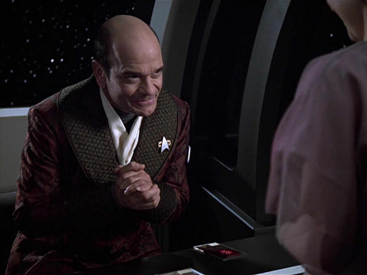extant_StarTrek_VOY_6x13-Virtuoso_01702.jpg