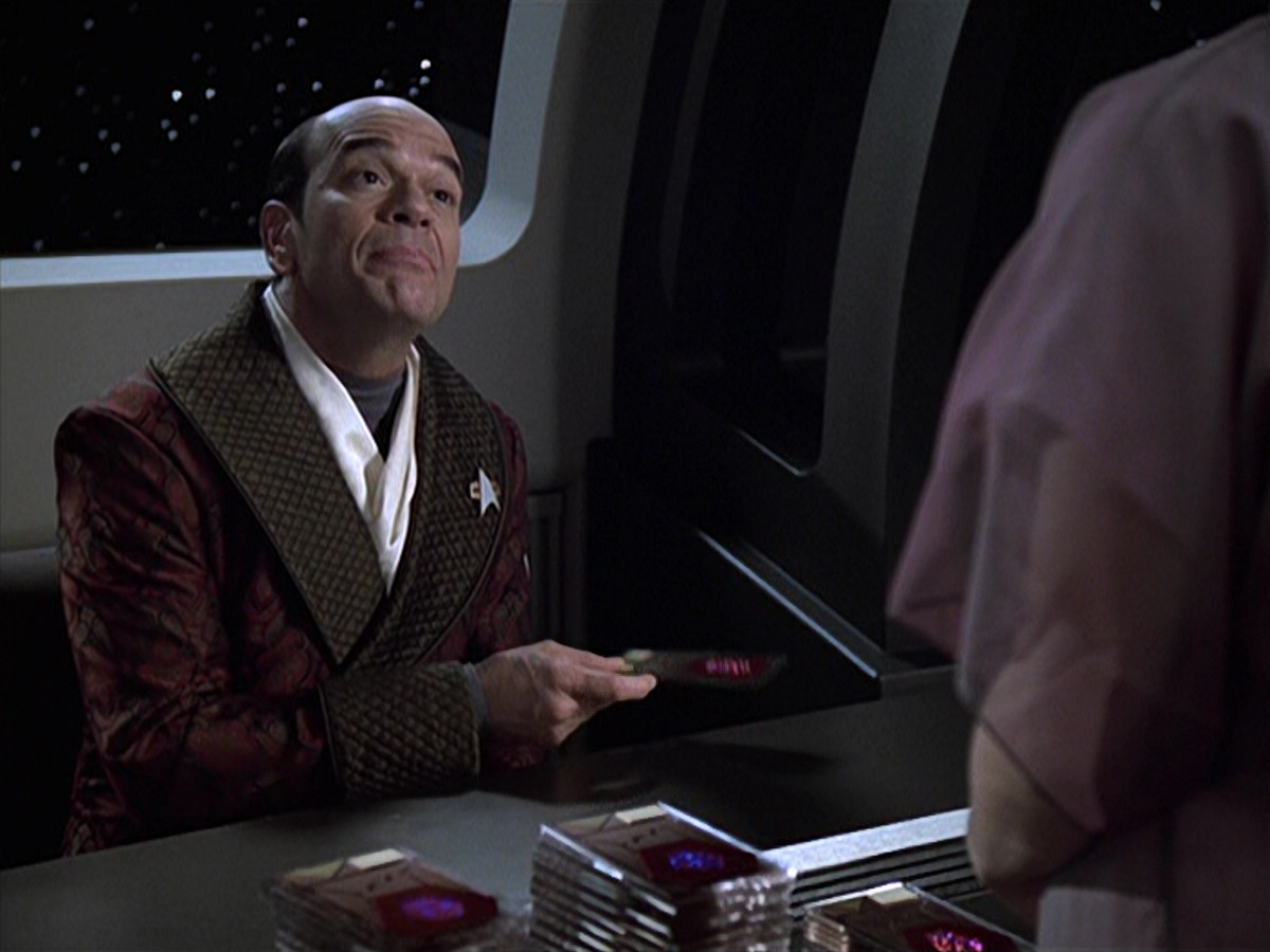extant_StarTrek_VOY_6x13-Virtuoso_01707.jpg