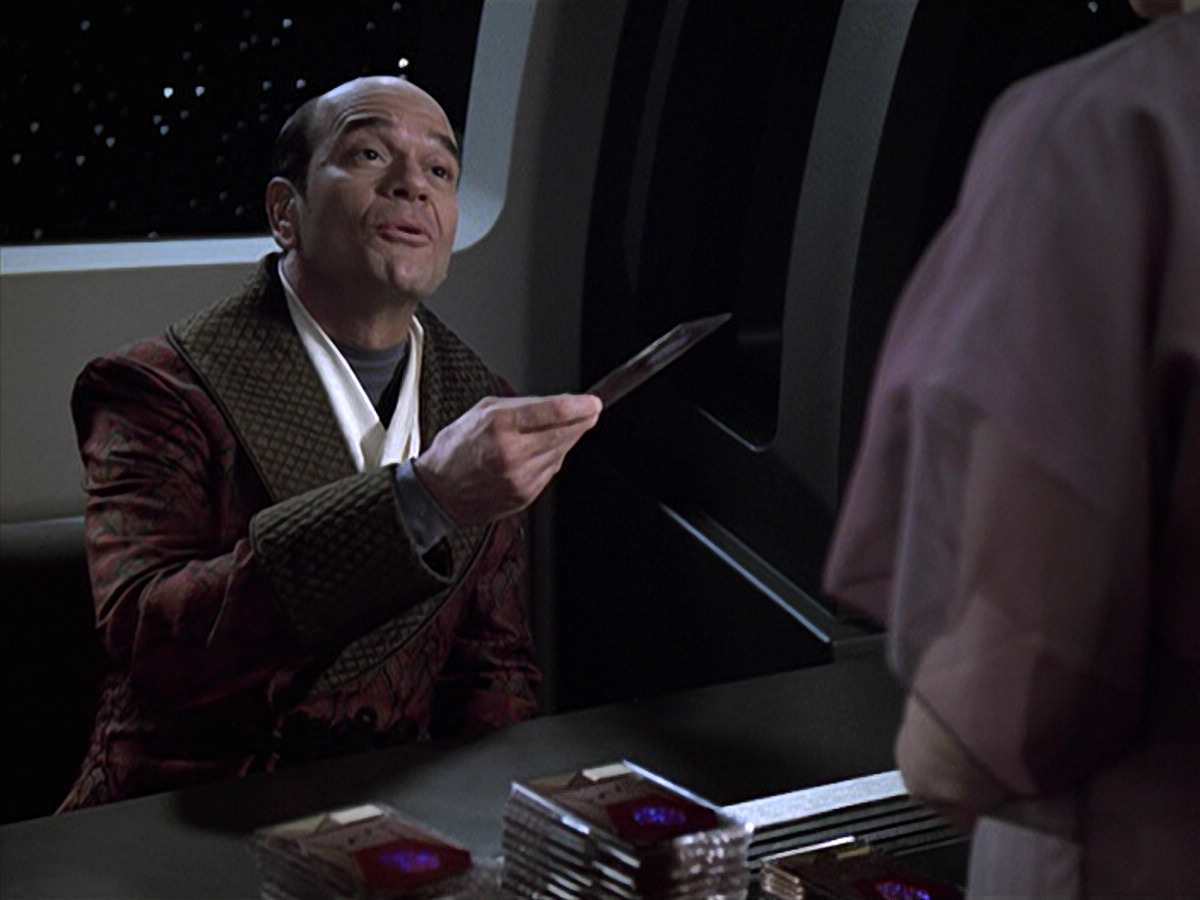 extant_StarTrek_VOY_6x13-Virtuoso_01708.jpg