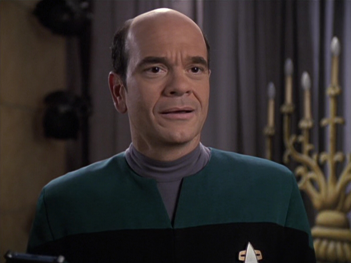 extant_StarTrek_VOY_6x13-Virtuoso_01966.jpg