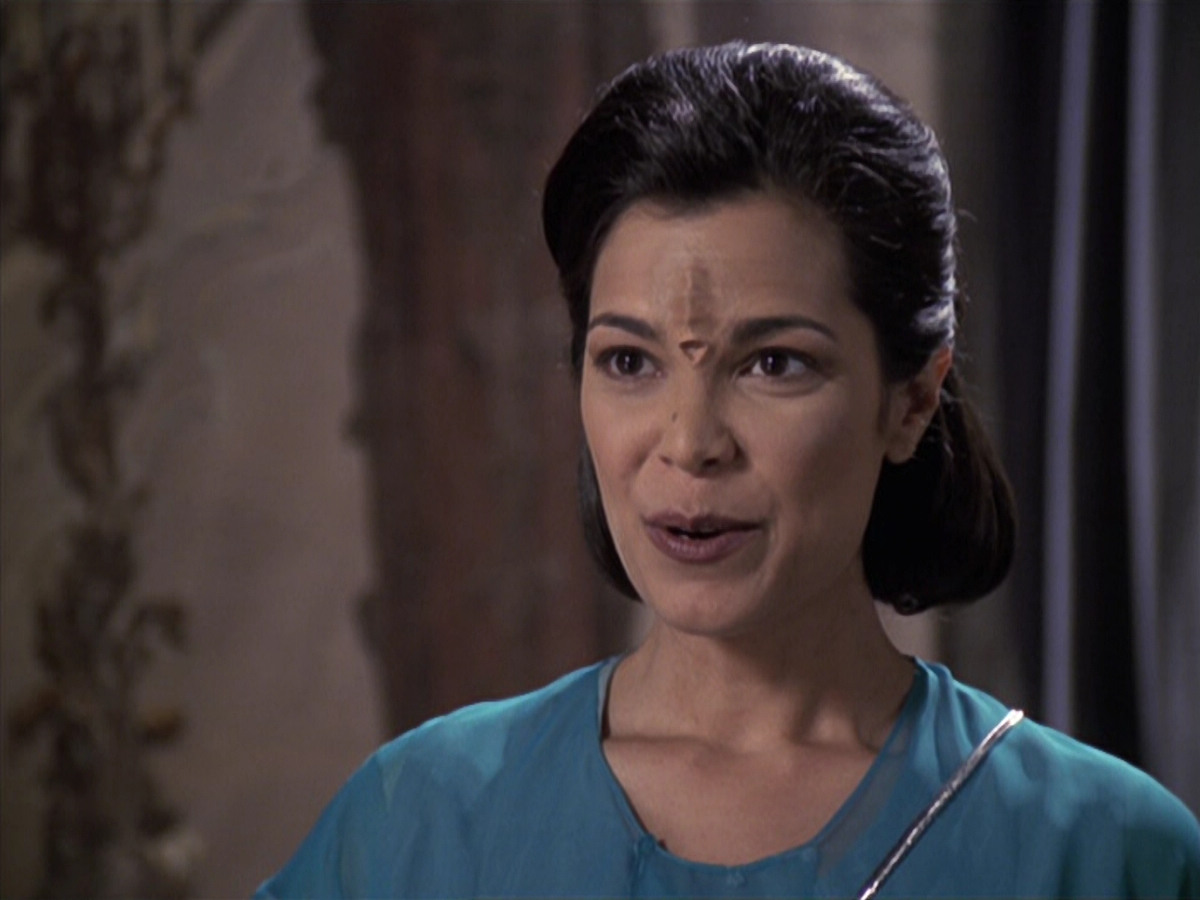 extant_StarTrek_VOY_6x13-Virtuoso_01970.jpg