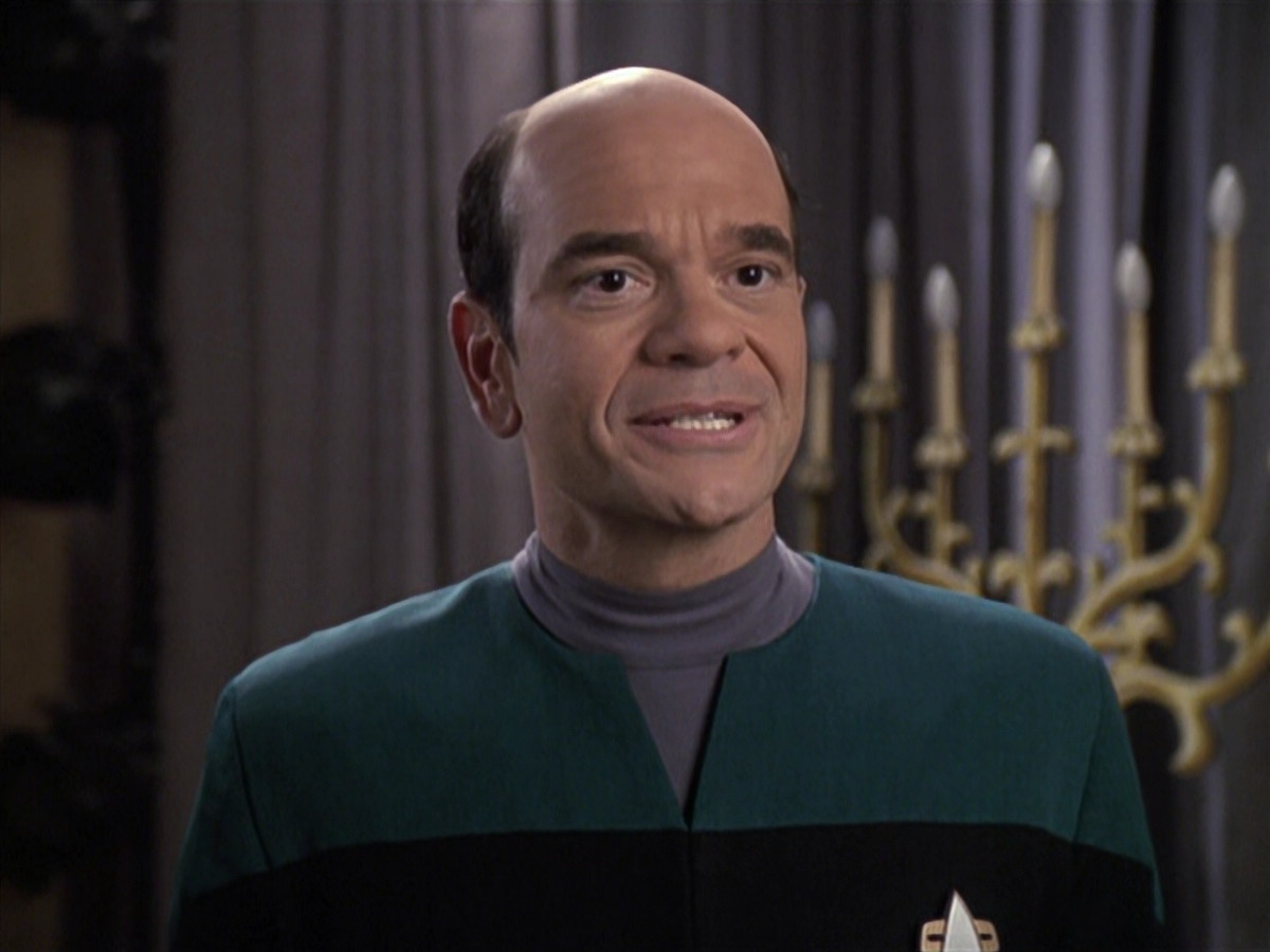 extant_StarTrek_VOY_6x13-Virtuoso_02011.jpg