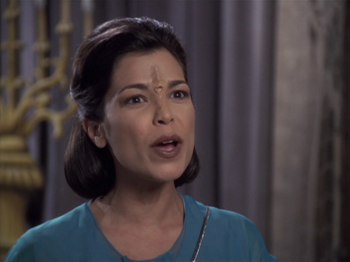 extant_StarTrek_VOY_6x13-Virtuoso_02055.jpg