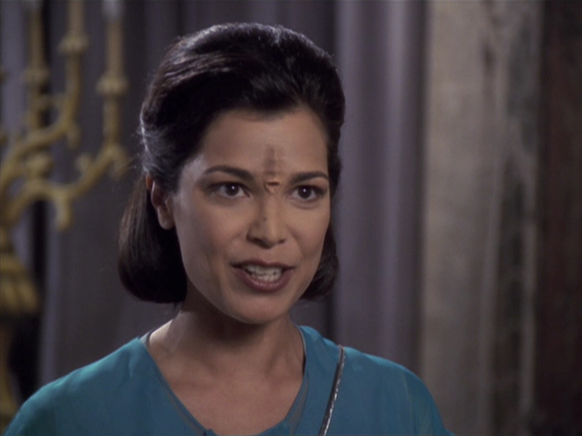 extant_StarTrek_VOY_6x13-Virtuoso_02063.jpg