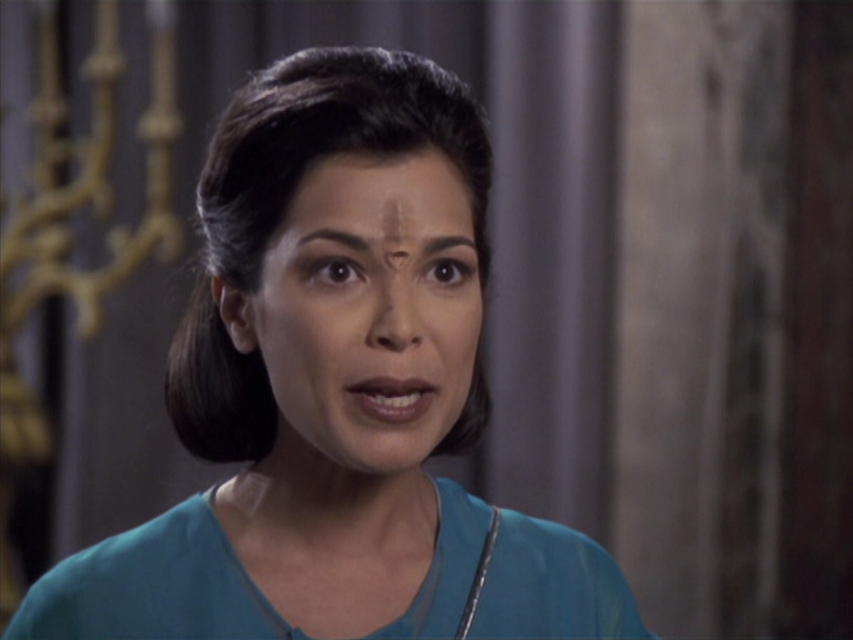 extant_StarTrek_VOY_6x13-Virtuoso_02067.jpg
