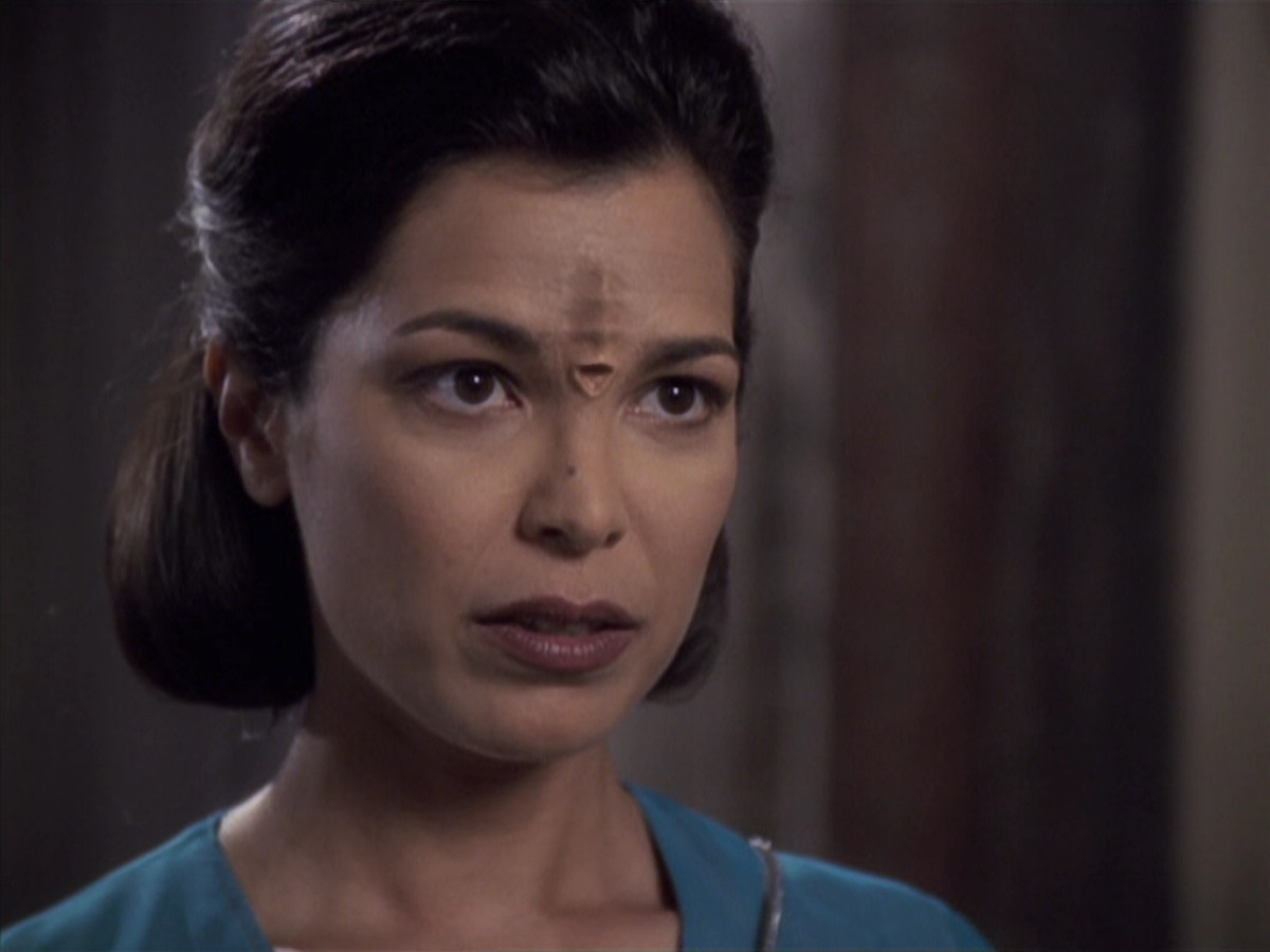 extant_StarTrek_VOY_6x13-Virtuoso_02087.jpg