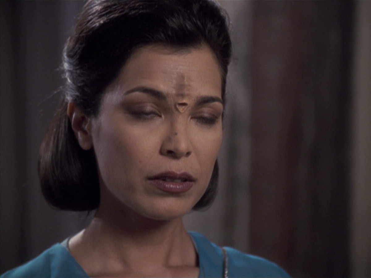 extant_StarTrek_VOY_6x13-Virtuoso_02101.jpg