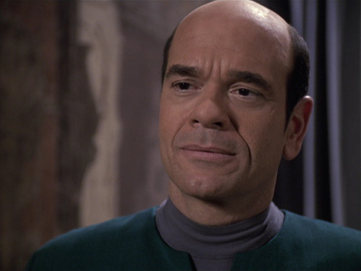 extant_StarTrek_VOY_6x13-Virtuoso_02102.jpg