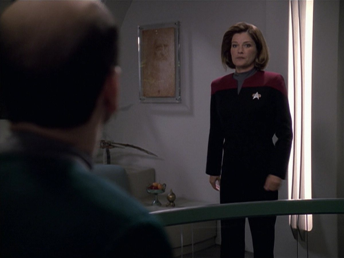 extant_StarTrek_VOY_6x13-Virtuoso_02235.jpg