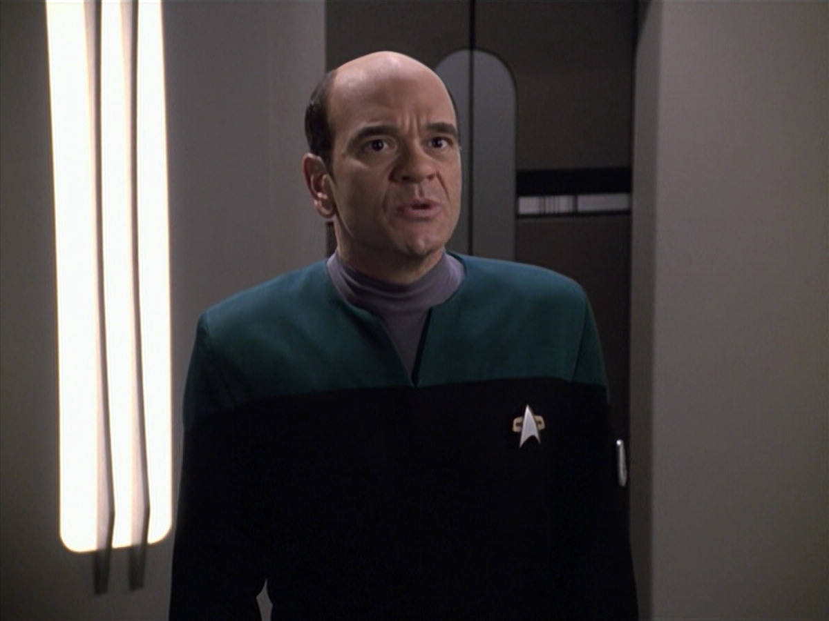 extant_StarTrek_VOY_6x13-Virtuoso_02237.jpg
