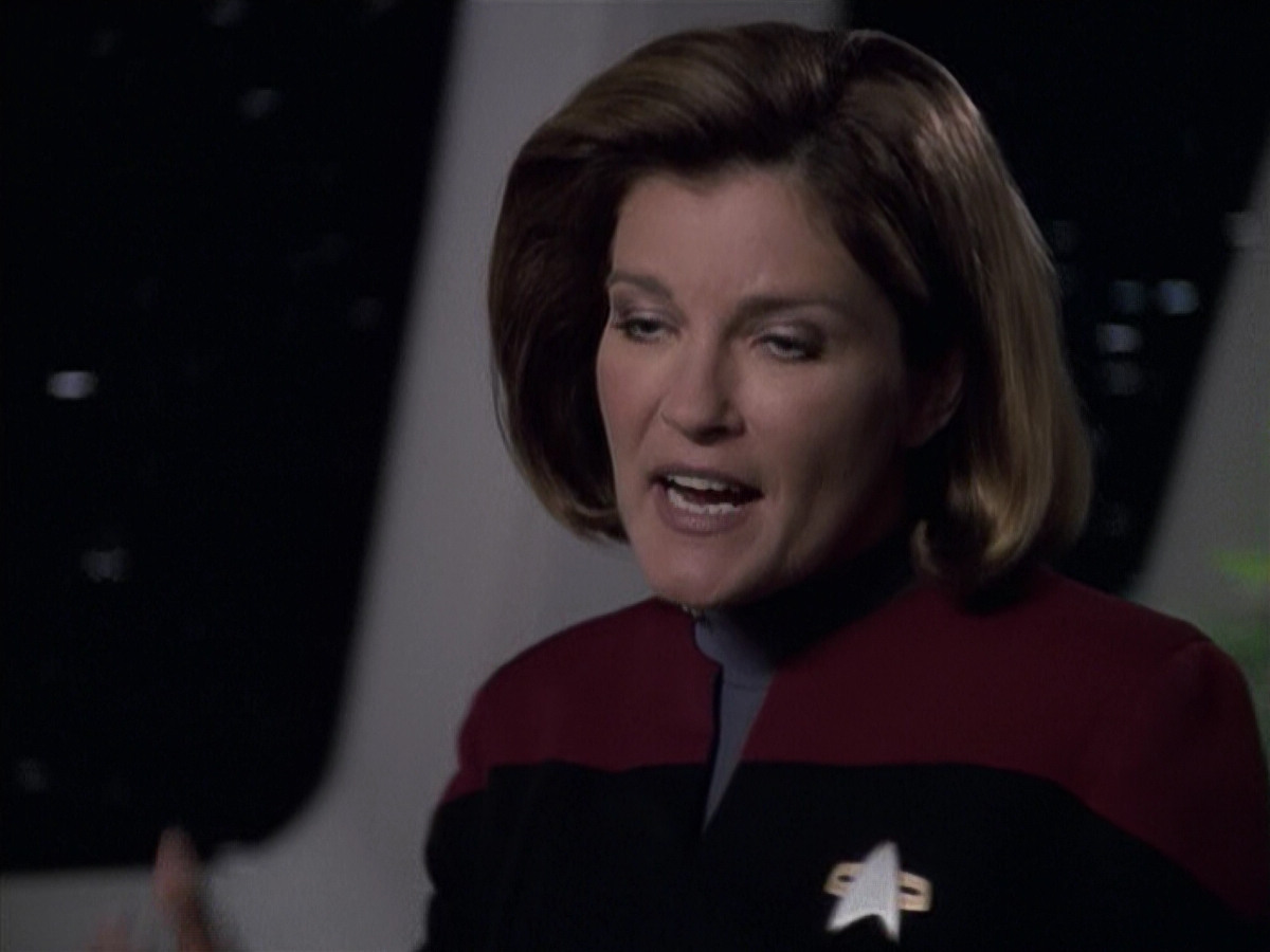 extant_StarTrek_VOY_6x13-Virtuoso_02244.jpg