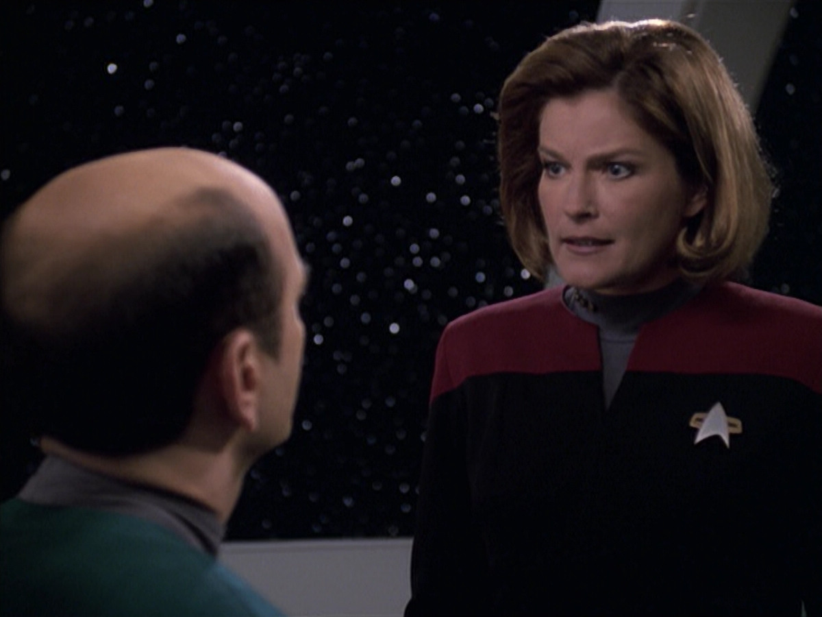 extant_StarTrek_VOY_6x13-Virtuoso_02298.jpg